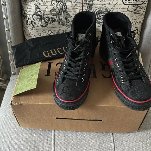 GUCCI Off The Grid high top sneaker. Gucci size 7 and runs big, fits like and 8 - Picture 1 of 5